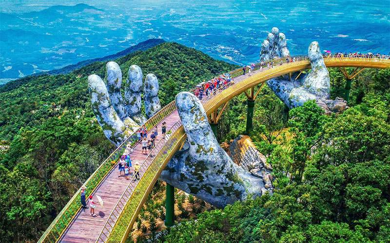 Ponte de aço e ouro: um destaque deslumbrante na paisagem do Vietnã