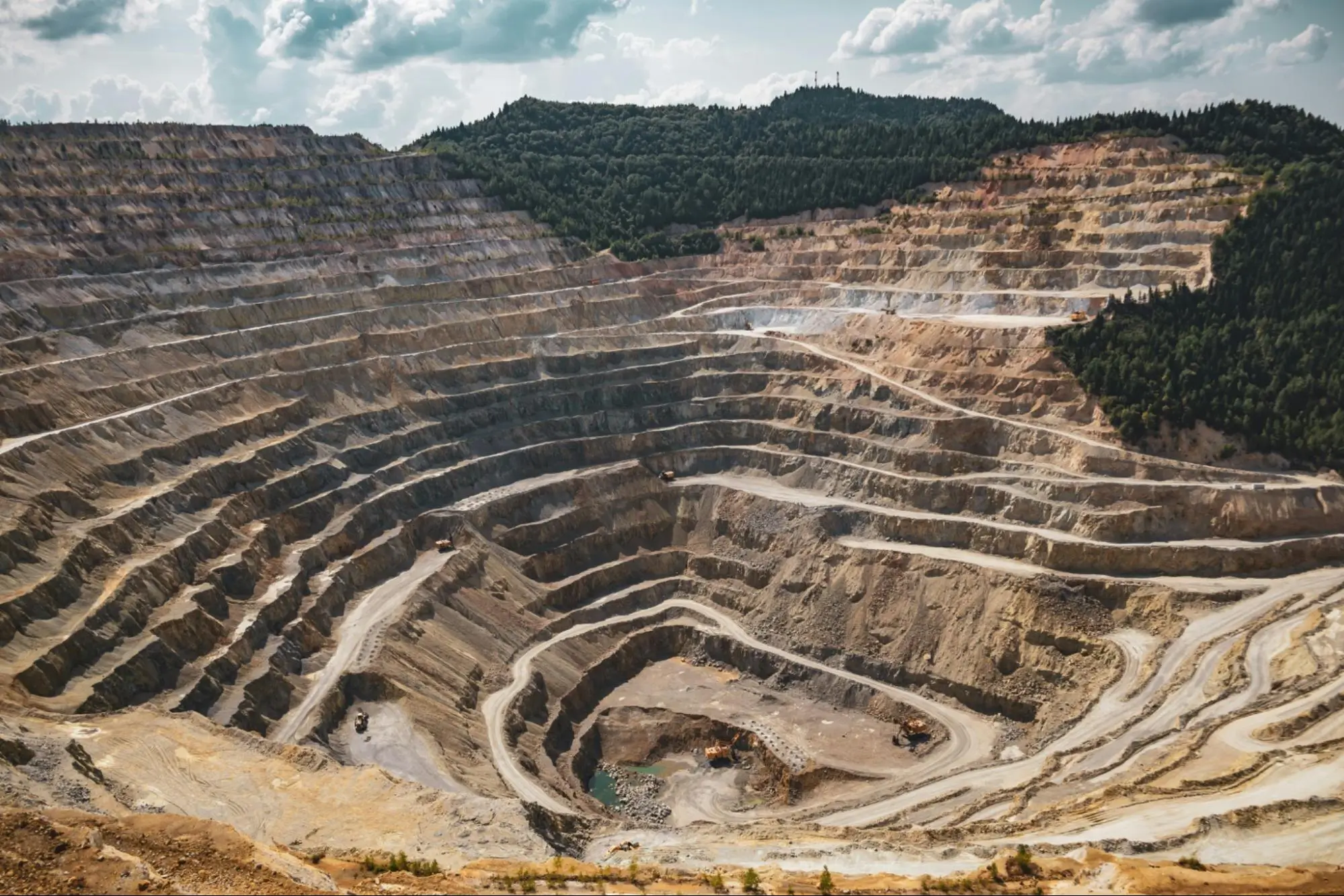 Advance Mining Reform to Attract Foreign Investment